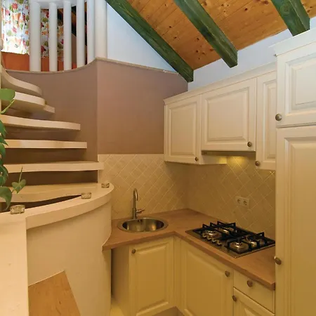 Cde118 Holiday home Pucisca